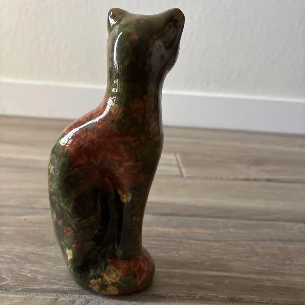 Vintage Cat‎ Decoupage Look Poinsettia Green Floral Figurine Statue 9